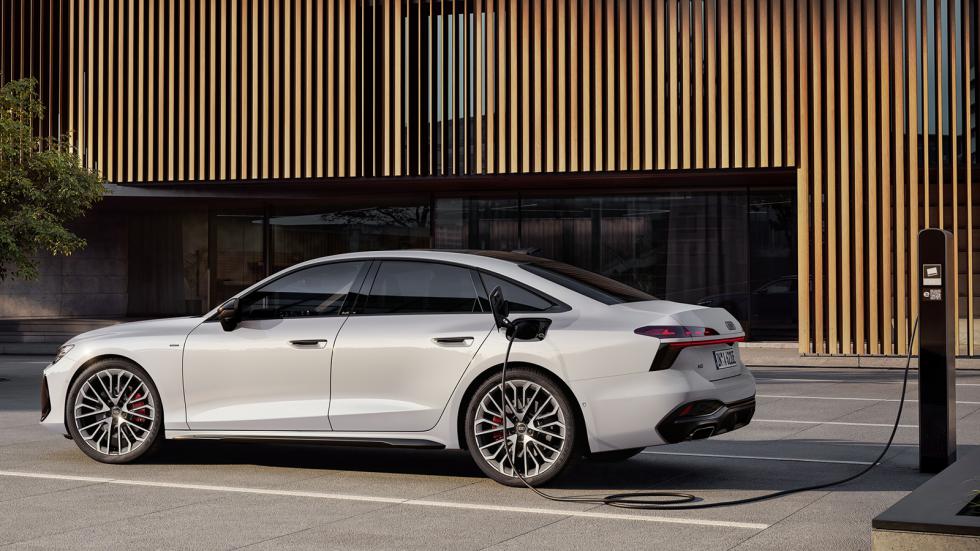 Πρεμιέρα για το Plug-in υβριδικό Audi A6